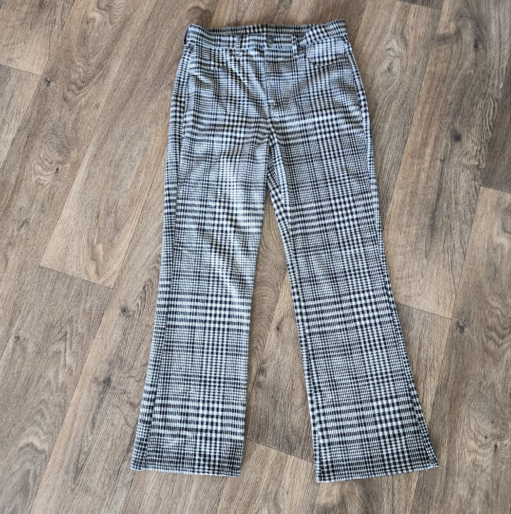 American Eagle Outfitters Black and White Plaid Pants